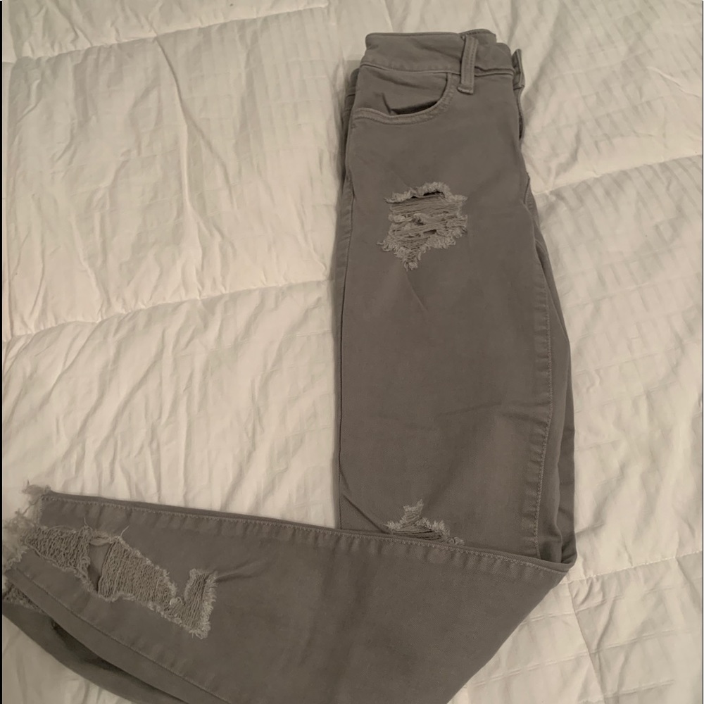 American Eagle stretch ripped Jean